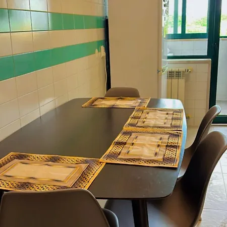 Com Varanda No Centro De Viseu